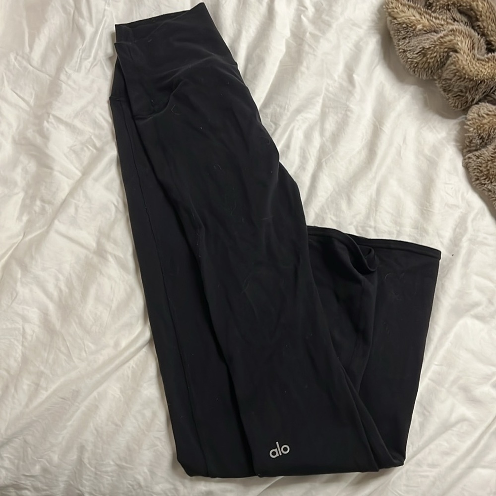 ALO Yoga Black Flare Leggings - Size S